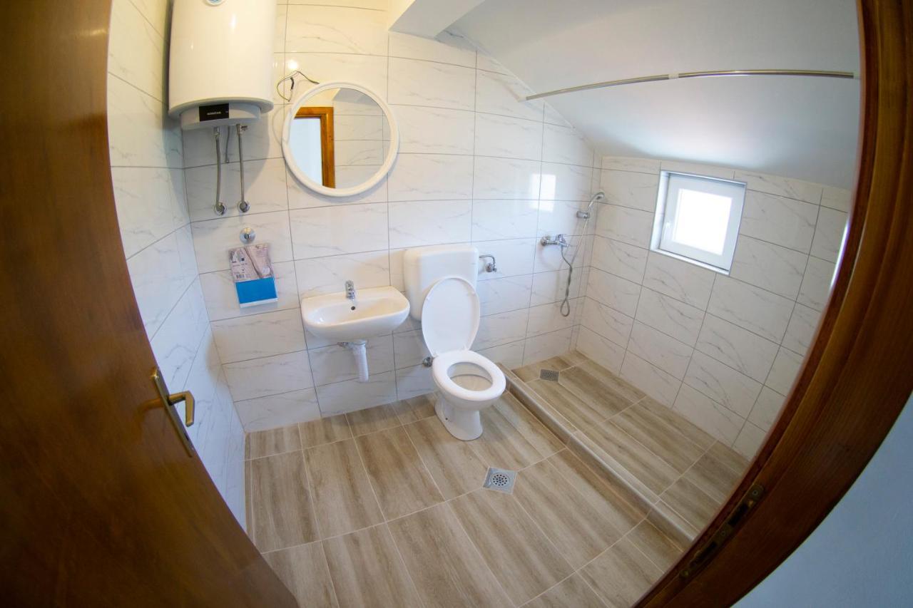 Apartmani Matej 特雷比涅 外观 照片