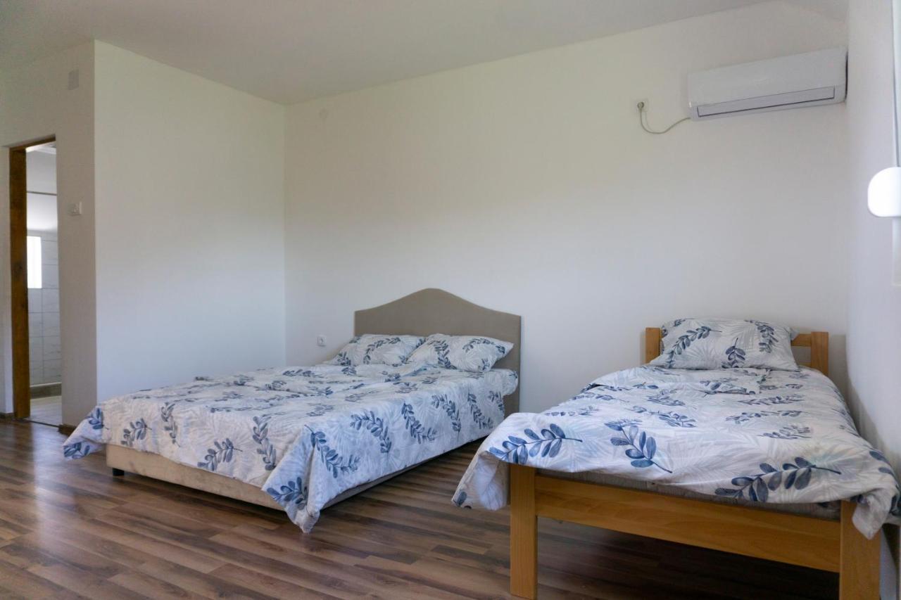 Apartmani Matej 特雷比涅 外观 照片