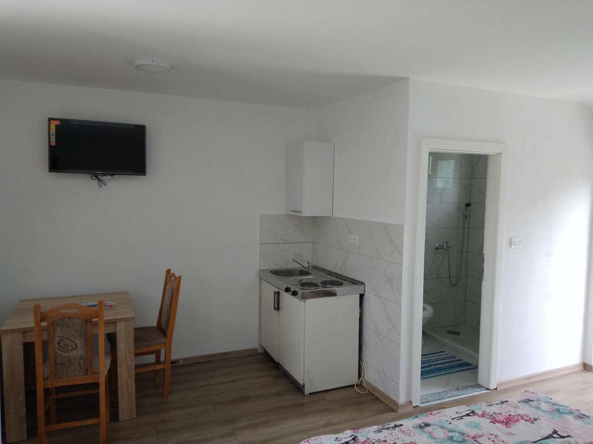 Apartmani Matej 特雷比涅 外观 照片